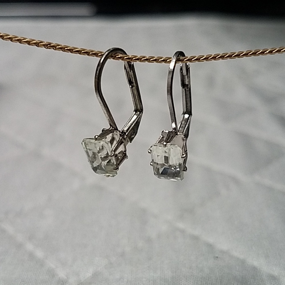 Genuine green amethyst earrings NWOT